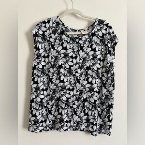 C&C California floral linen top
